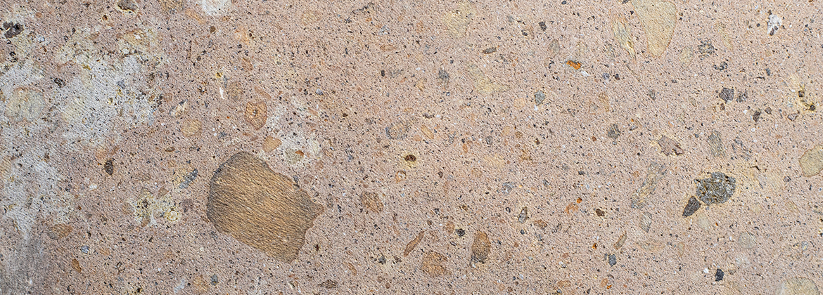 Gum quarry stone slab facade